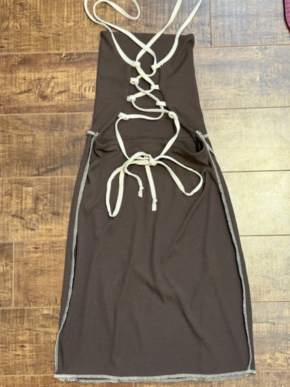 PrettyLittleThing Bodycon Dress - Picture 3 of 4